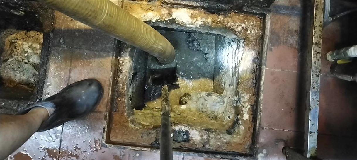 怀集化油池清理-污水池清掏